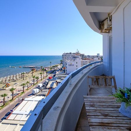 Lazuli Sea View Beachfront- Ap 61 Larnaca Dış mekan fotoğraf